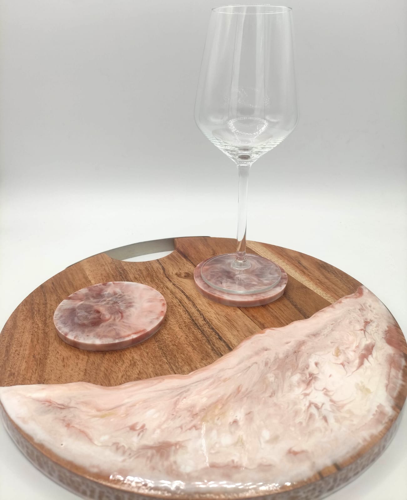 Sottobicchiere in resina epossidica, sfumature bordeaux e bianche, vino, tema vino, resina, resin
