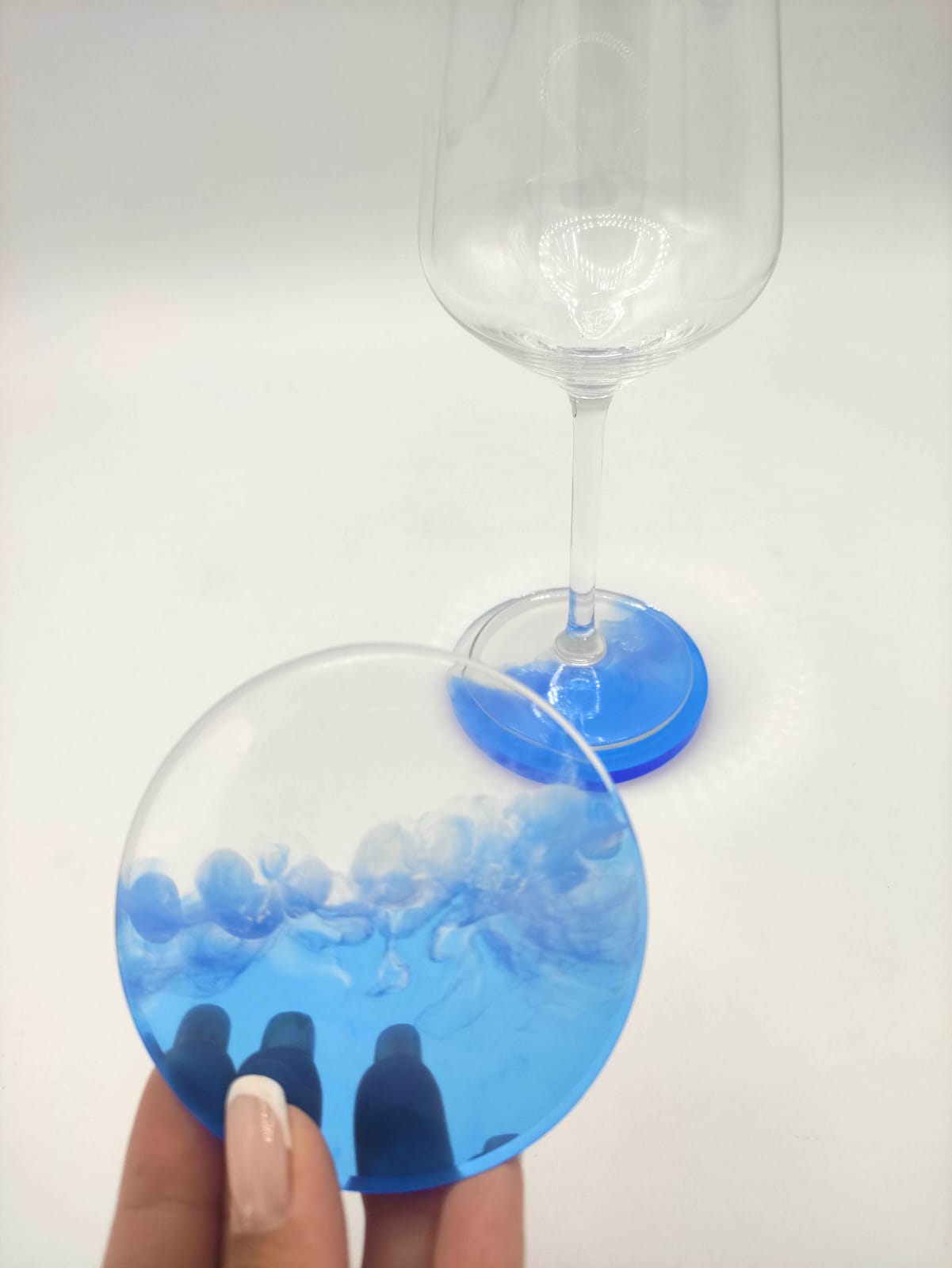 Sottobicchiere in resina epossidica, sfumature blu e bianche, mare, tema mare, ocean resin, resina, resin, regalo, bomboniere