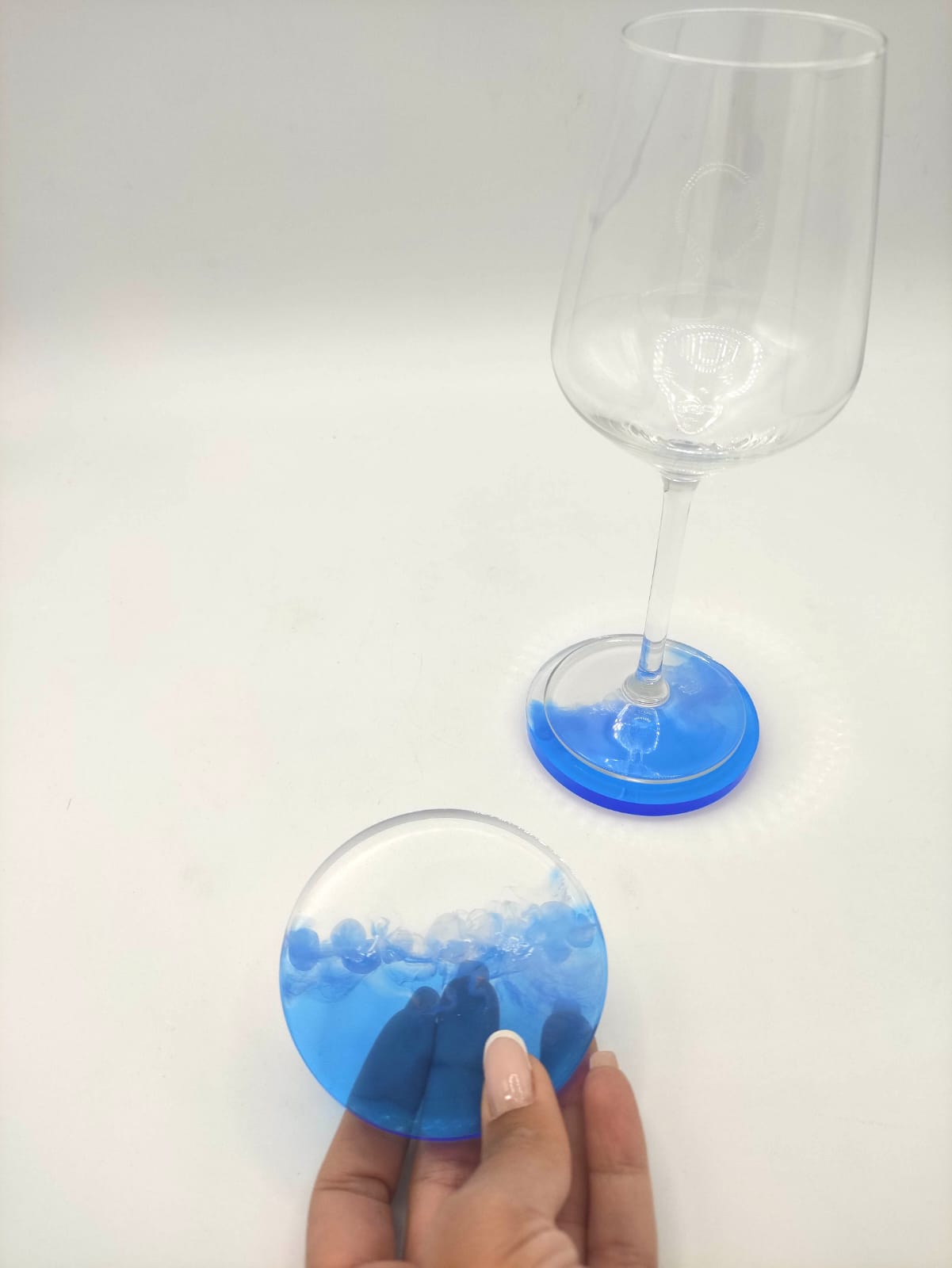 Sottobicchiere in resina epossidica, sfumature blu e bianche, mare, tema mare, ocean resin, resina, resin