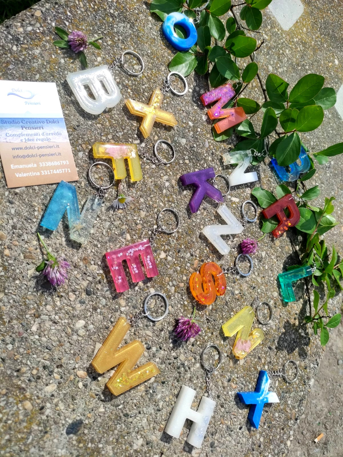 portachiavi lettera, iniziale nome, resina epossidica, keychain, letter name, name, initial letter name, regalo, battessimo, comunione, cresima, matrimonio, bomboniera