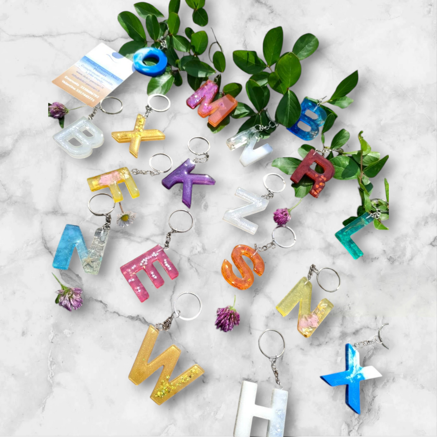 portachiavi lettera, iniziale nome, resina epossidica, keychain, letter name, name, initial letter name, regalo, battessimo, comunione, cresima, matrimonio, bomboniera