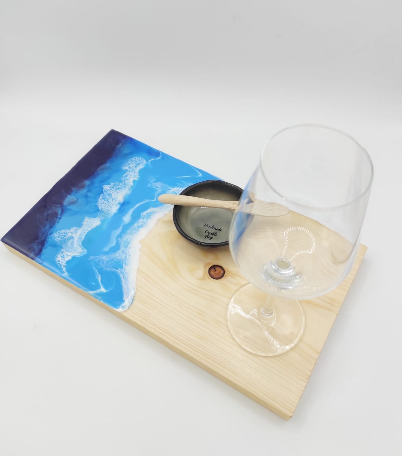 Vassoio legno e resina, decorazione mare, pratiche maniglie, wood cutting board, ocean resin