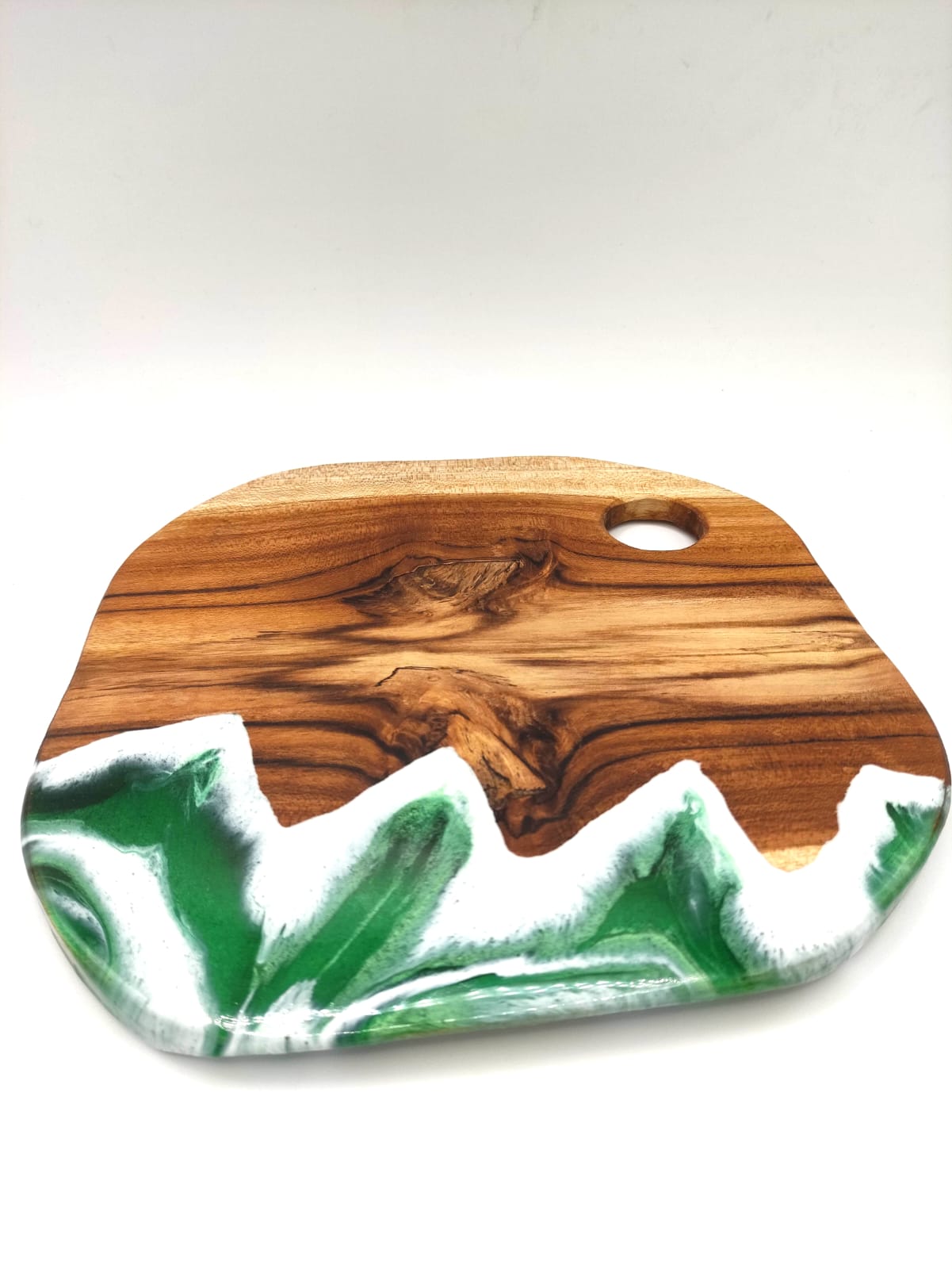 Vassoio in legno e resina, decorazione montagna, sfumature verde, bianco, wooden tray, mountain resin, resina