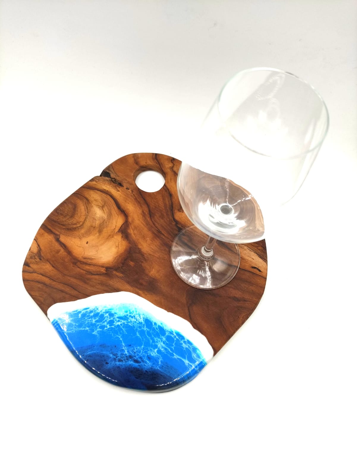 Vassoietto in legno, decorazione mare, sfumature blu, azzurro, verdino, bianco, onde, wooden tray, resin, resina