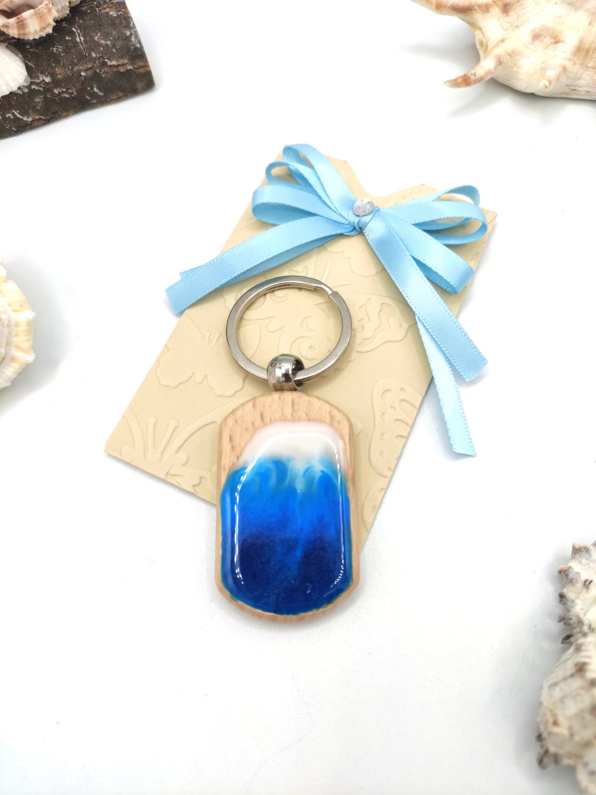 portachiavi, legno, resina, resin, mare, sea, sfumature, blu, bianco, azzurro, keychain