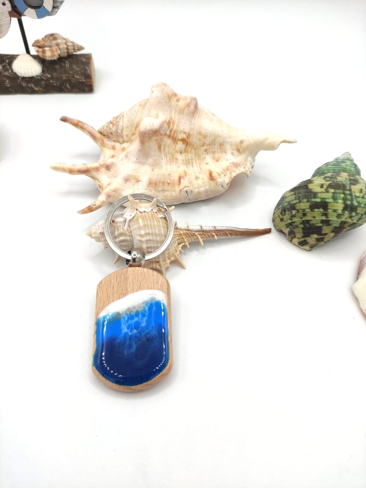 portachiavi, legno, resina, resin, mare, sea, sfumature, blu, bianco, azzurro, keychain