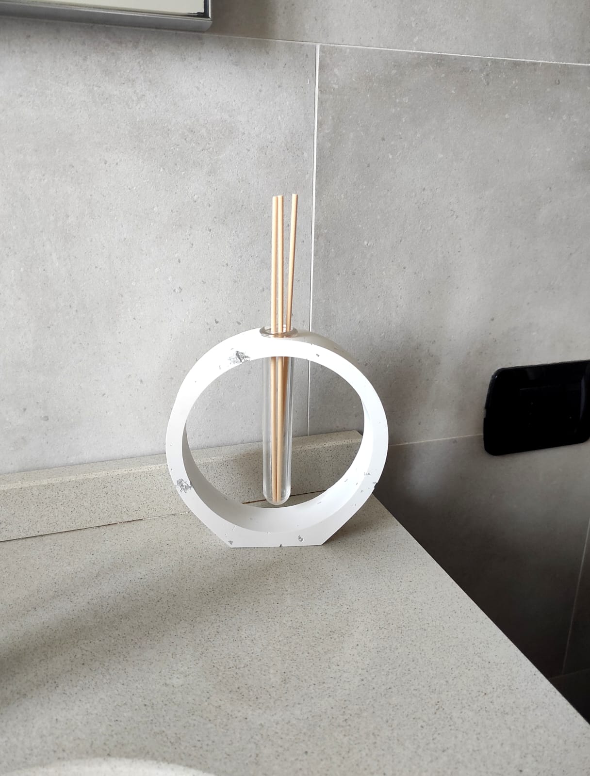 porta diffusore, diffusore, vaso, tondo, relax, fragranze, bastoncini, resina ecologica, regalo, bomboniere, bomboniera