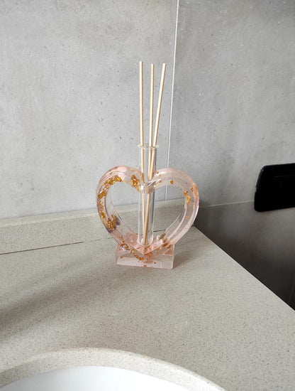 porta diffusore, diffusore, vaso, cuore, relax, fragranze, bastoncini, resina epossidica, regalo, bomboniere, bomboniera, fiori secchi