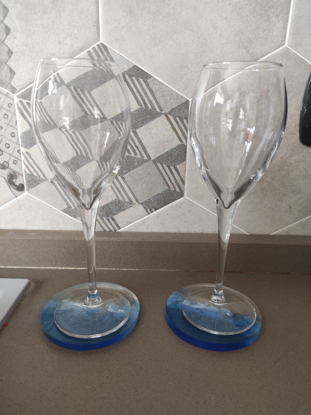 Sottobicchiere in resina epossidica, sfumature blu e bianche, mare, tema mare, ocean resin, resina, resin